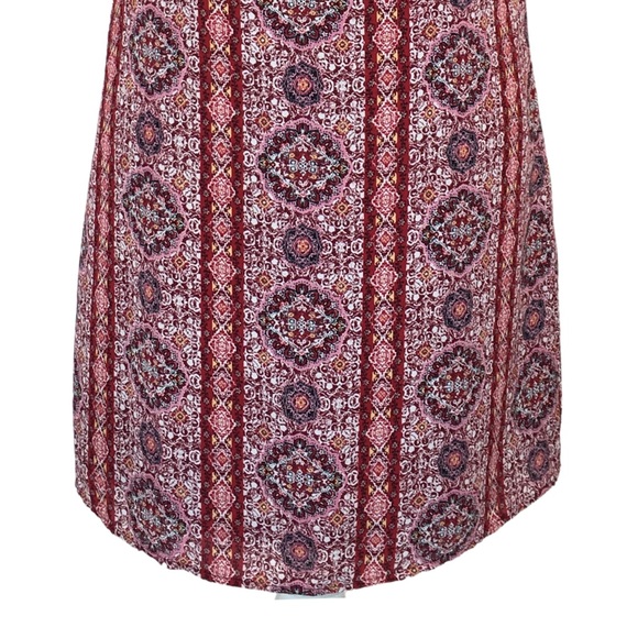 Pink Republic Summer Burgundy Pattern Open Back Shift Mini Dress size Medium - Picture 9 of 11